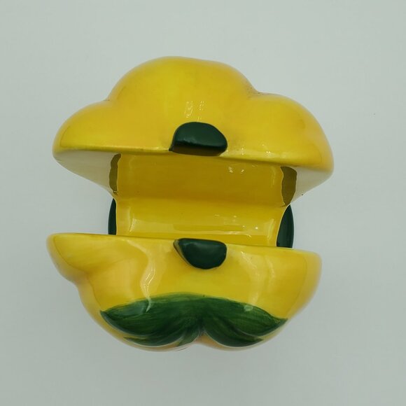 WMG Yellow Pepper Napkin Holder Anthropomorphic Kitschy Pepper Letter Holder - Picture 5 of 7